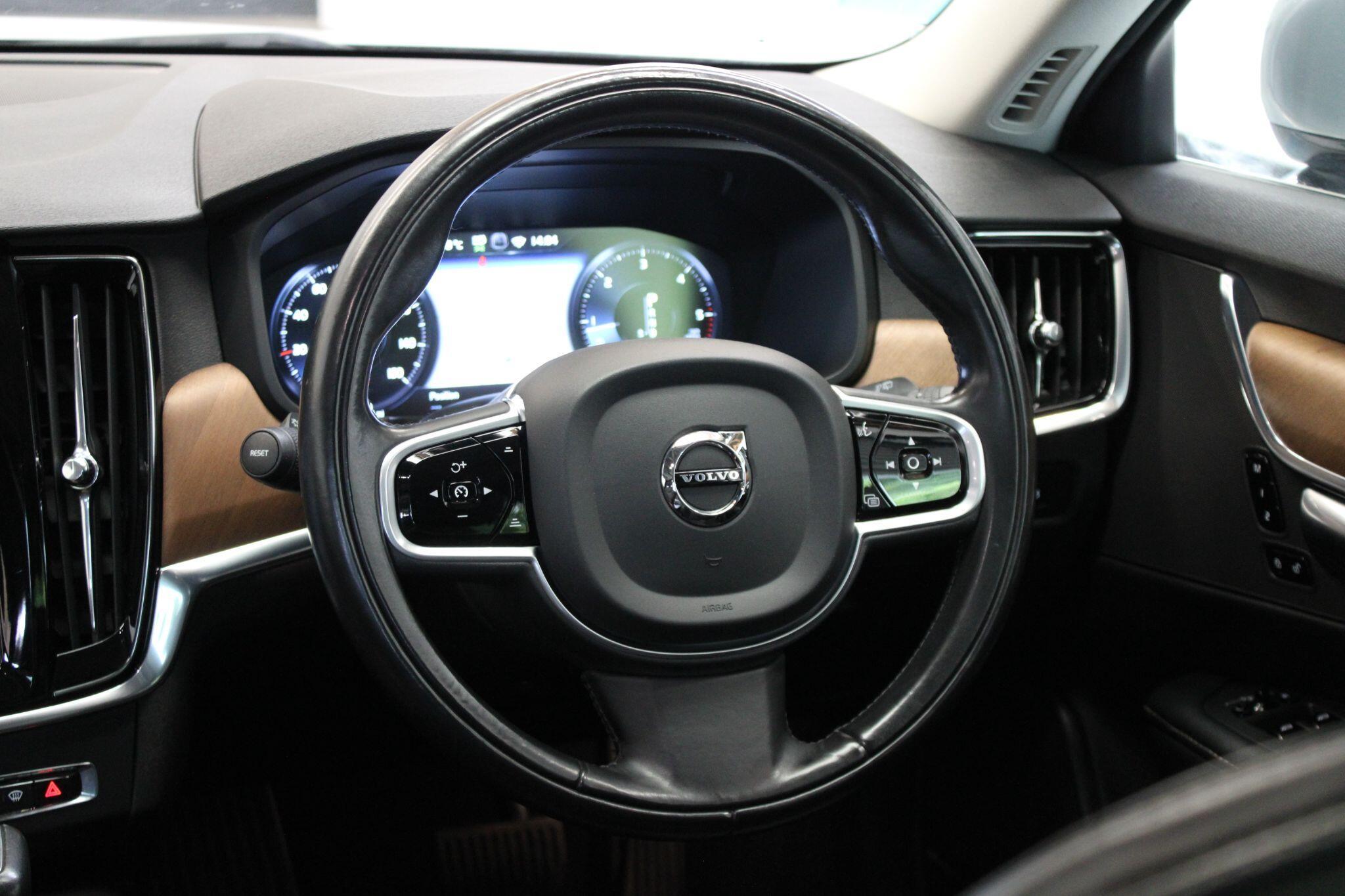 Volvo V90 - Image 49