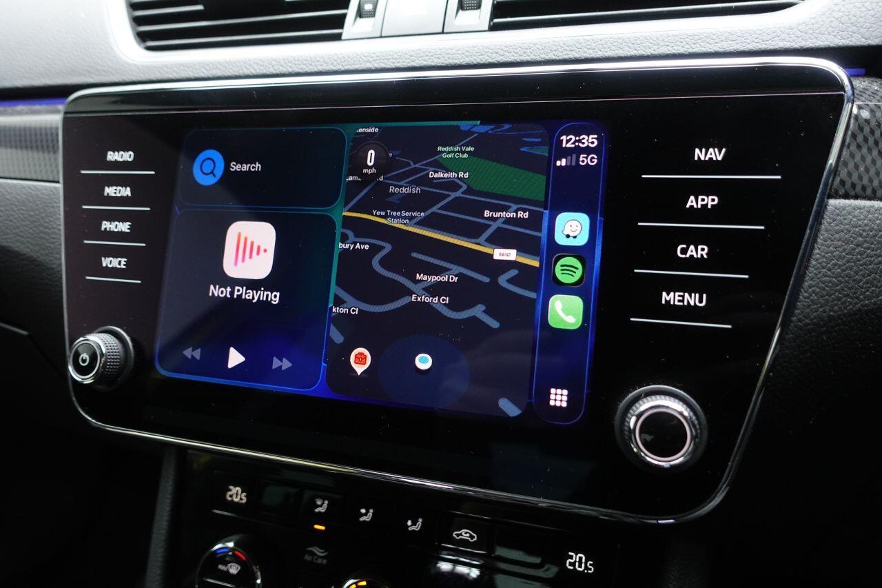 Skoda Superb - Image 31