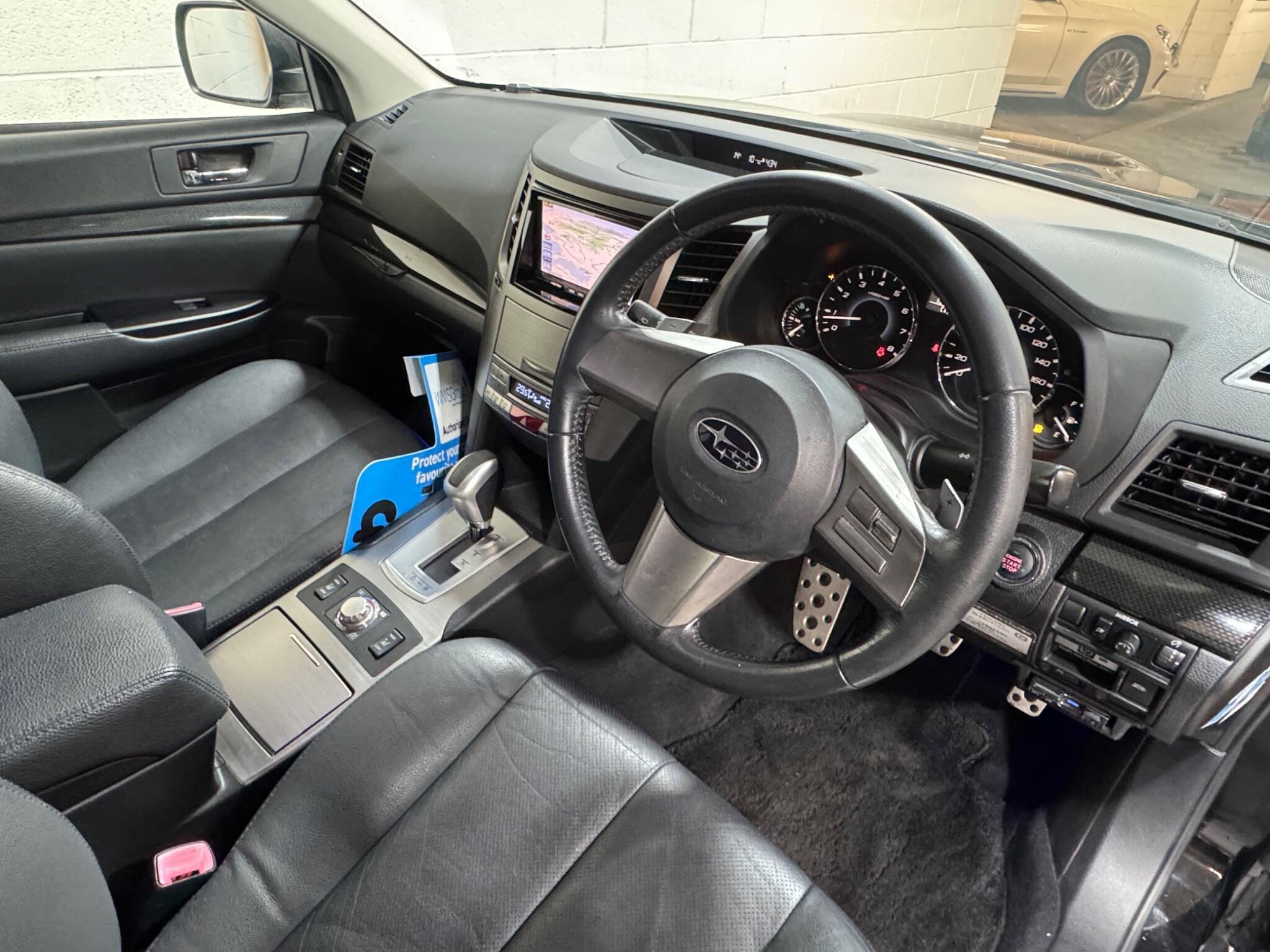 Subaru Legacy - Image 9