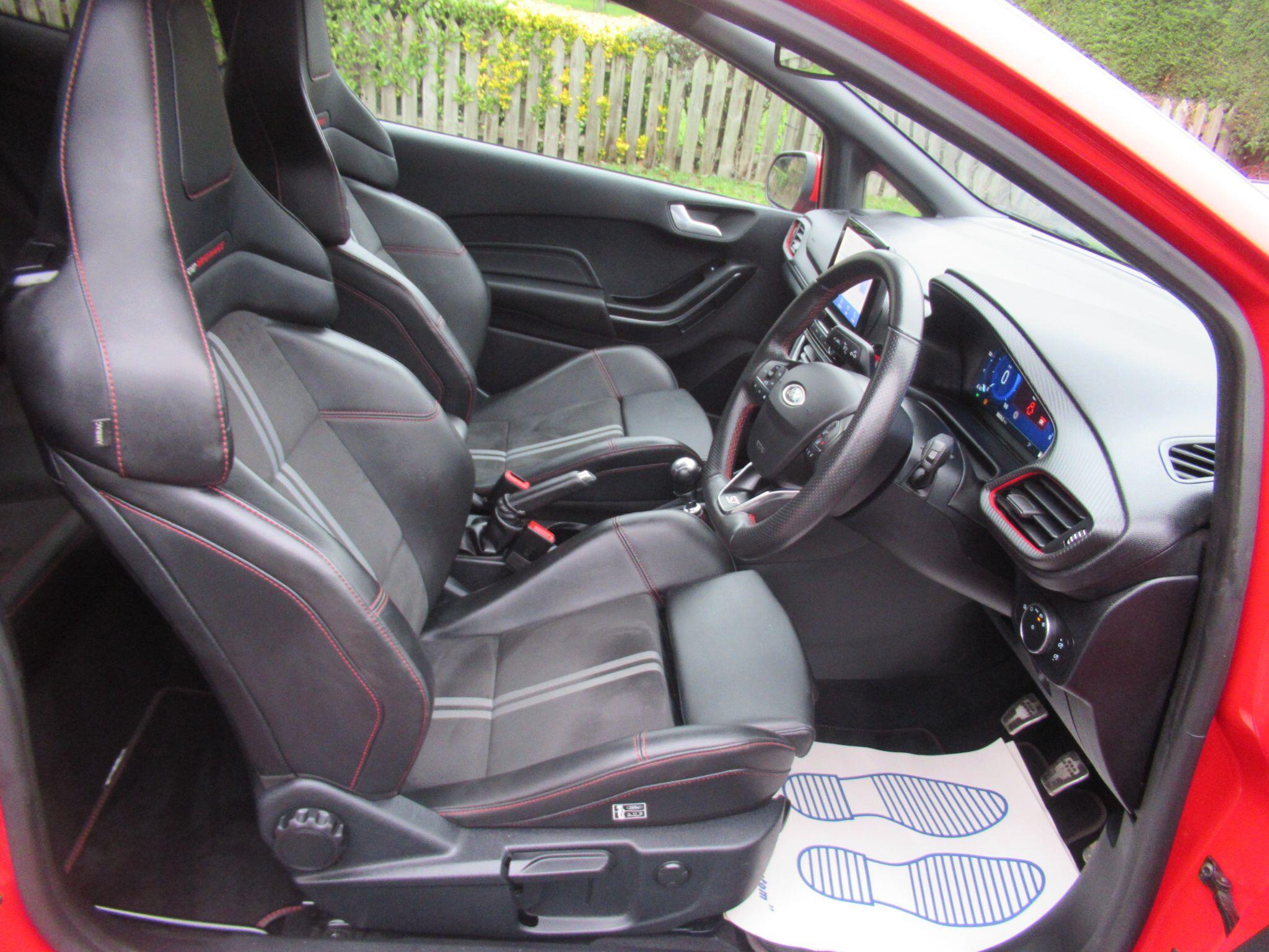 Ford Fiesta - Image 20