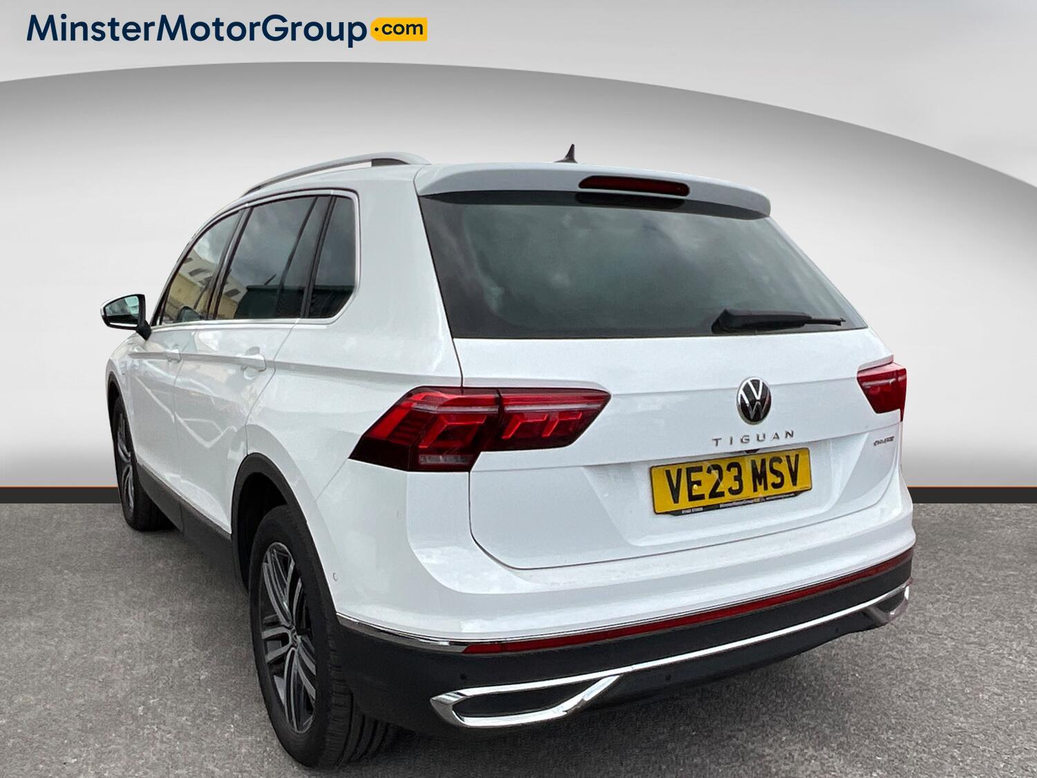 Volkswagen Tiguan - Image 4