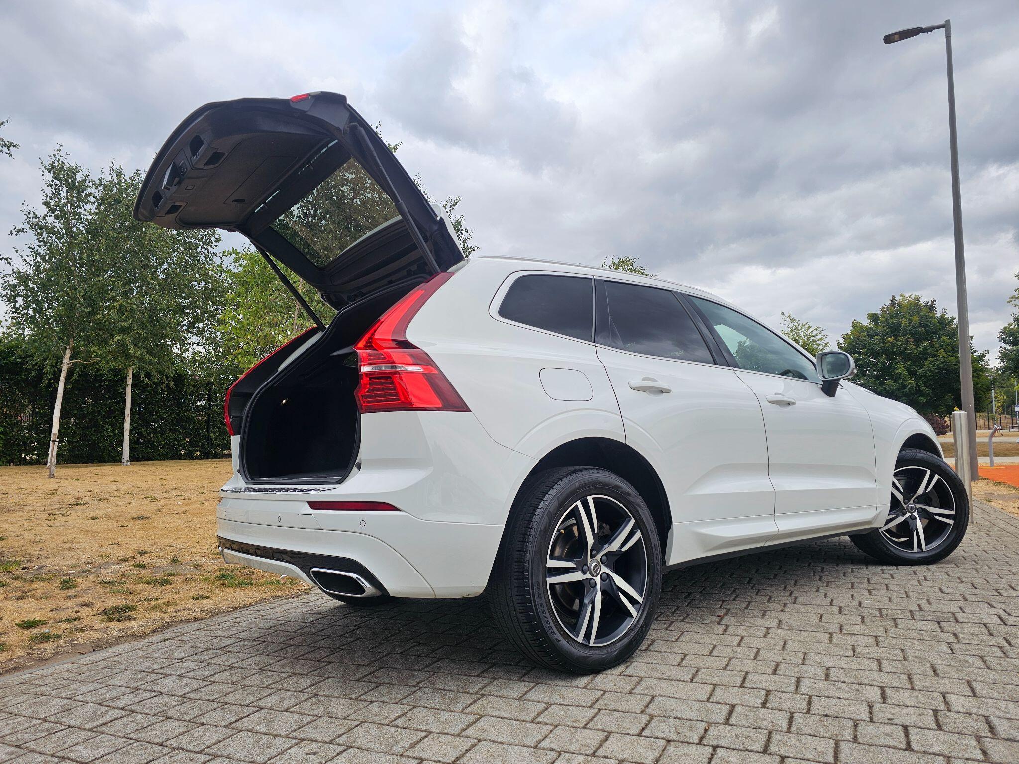 Volvo XC60 - Image 12