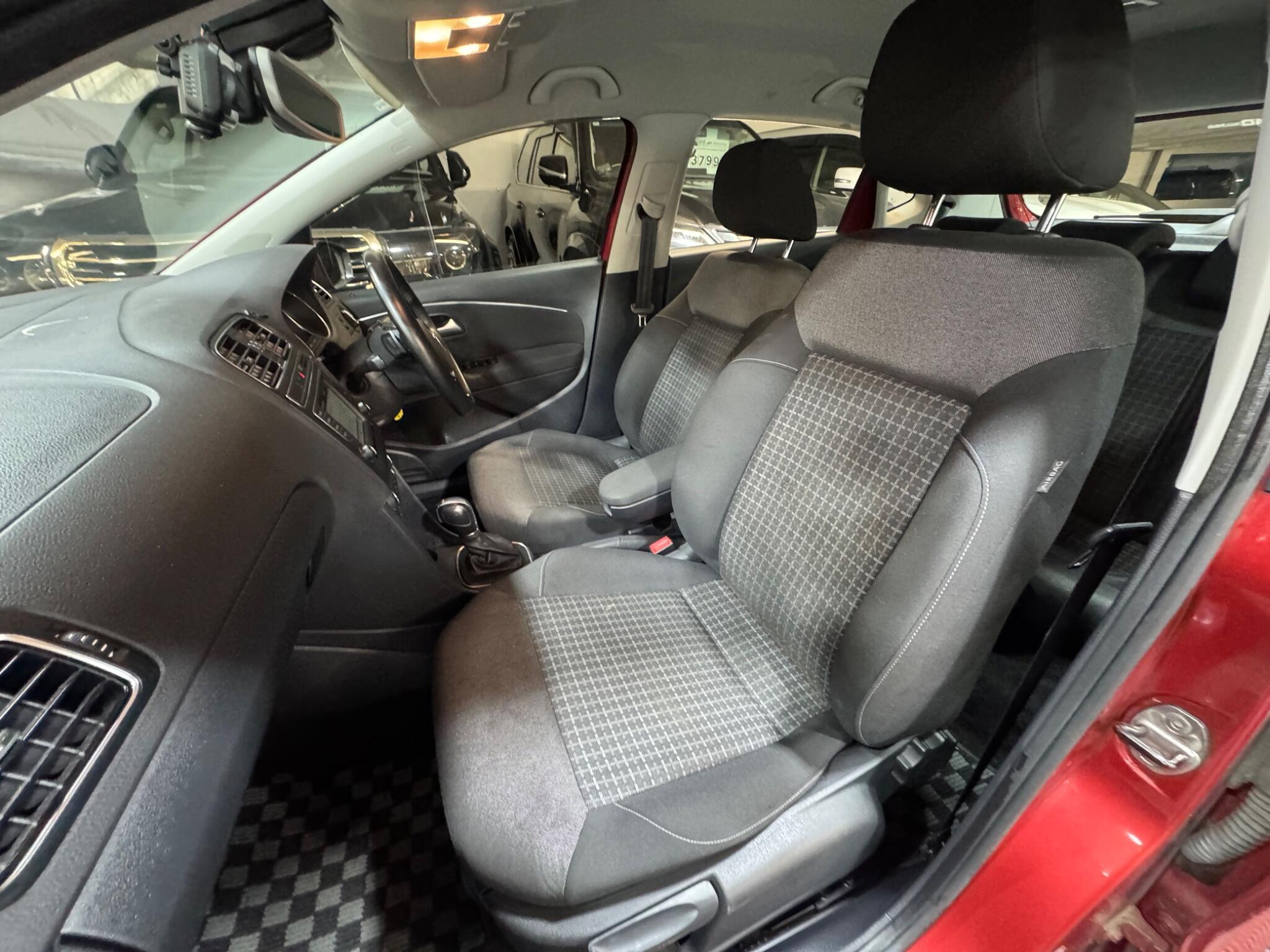Volkswagen Polo - Image 11