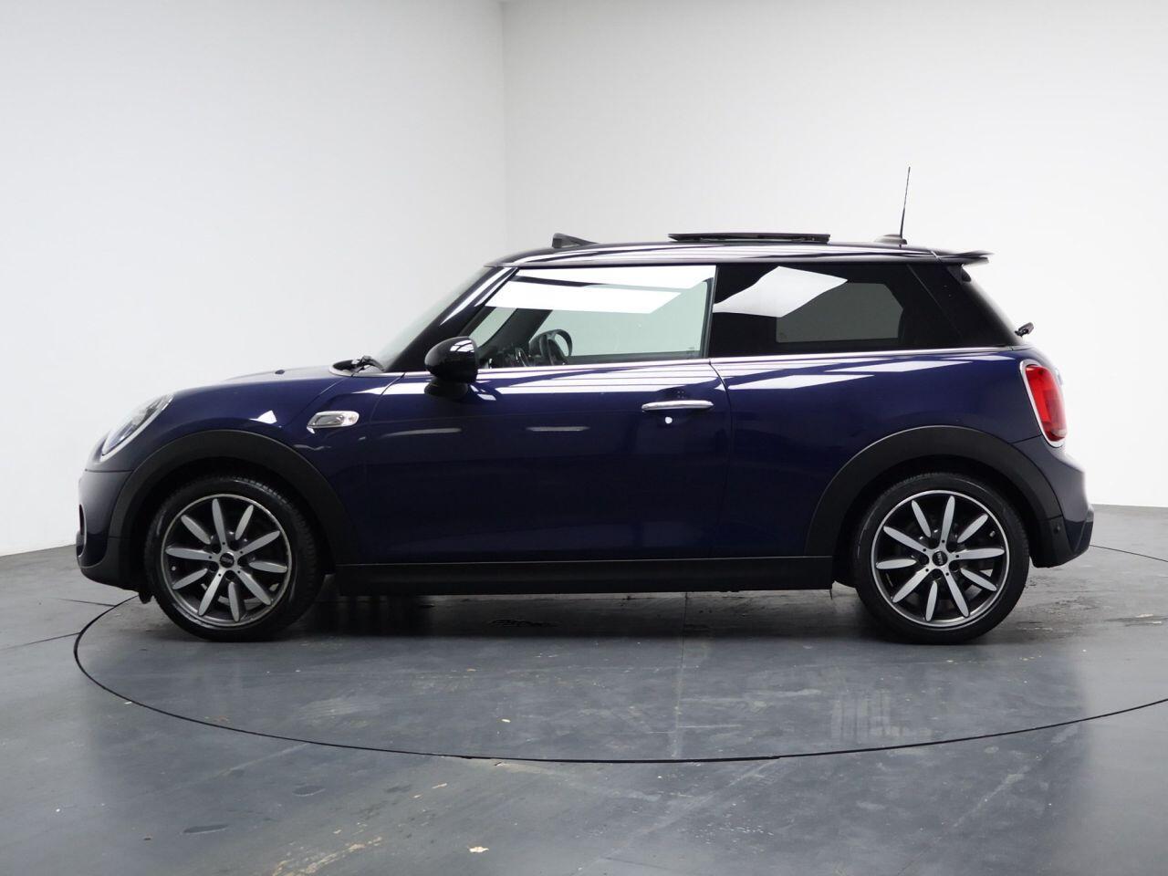 MINI Hatch - Image 8