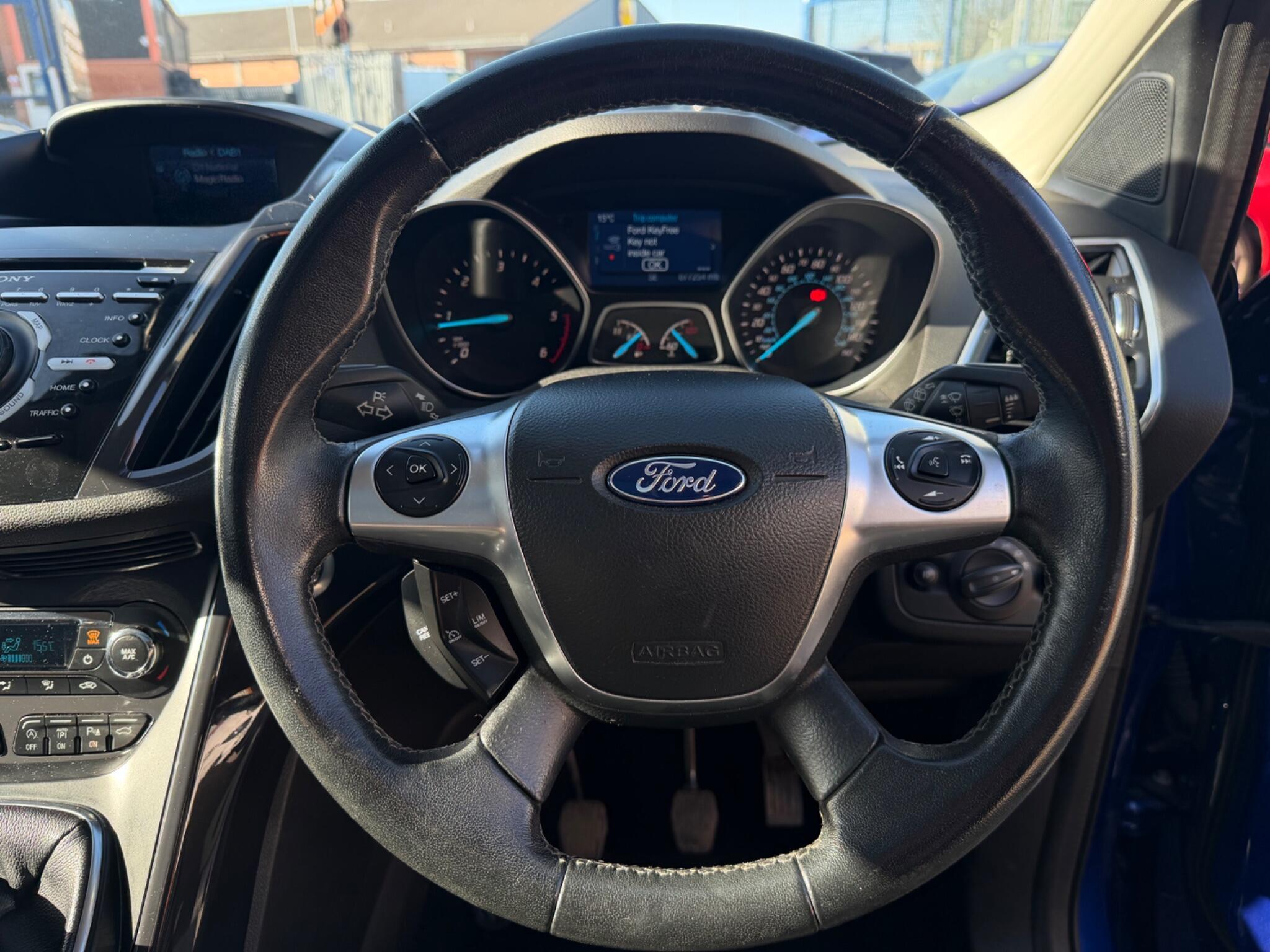 Ford Kuga - Image 16