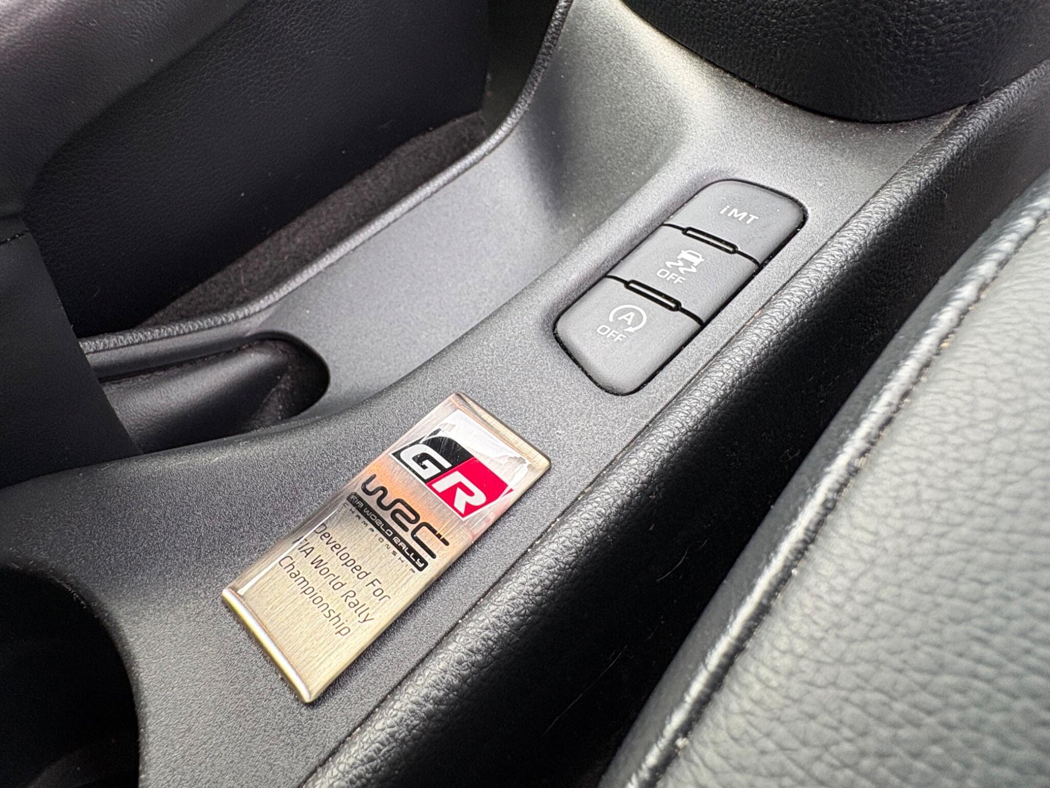 Toyota Yaris - Image 16