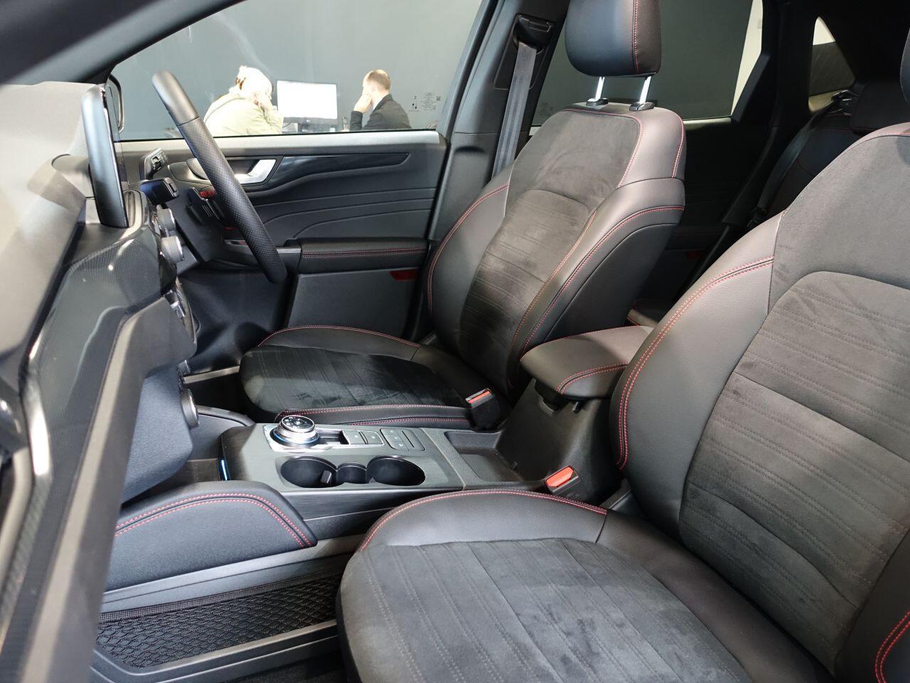 Ford Kuga - Image 14
