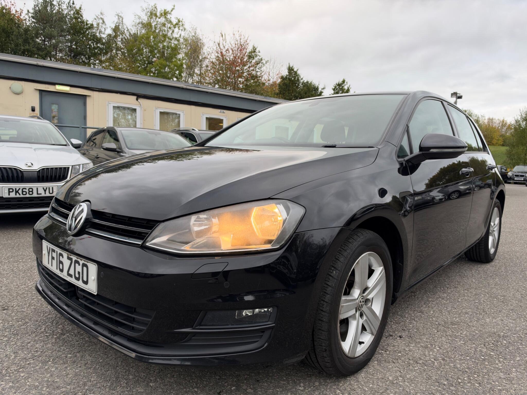 Volkswagen Golf - Image 5