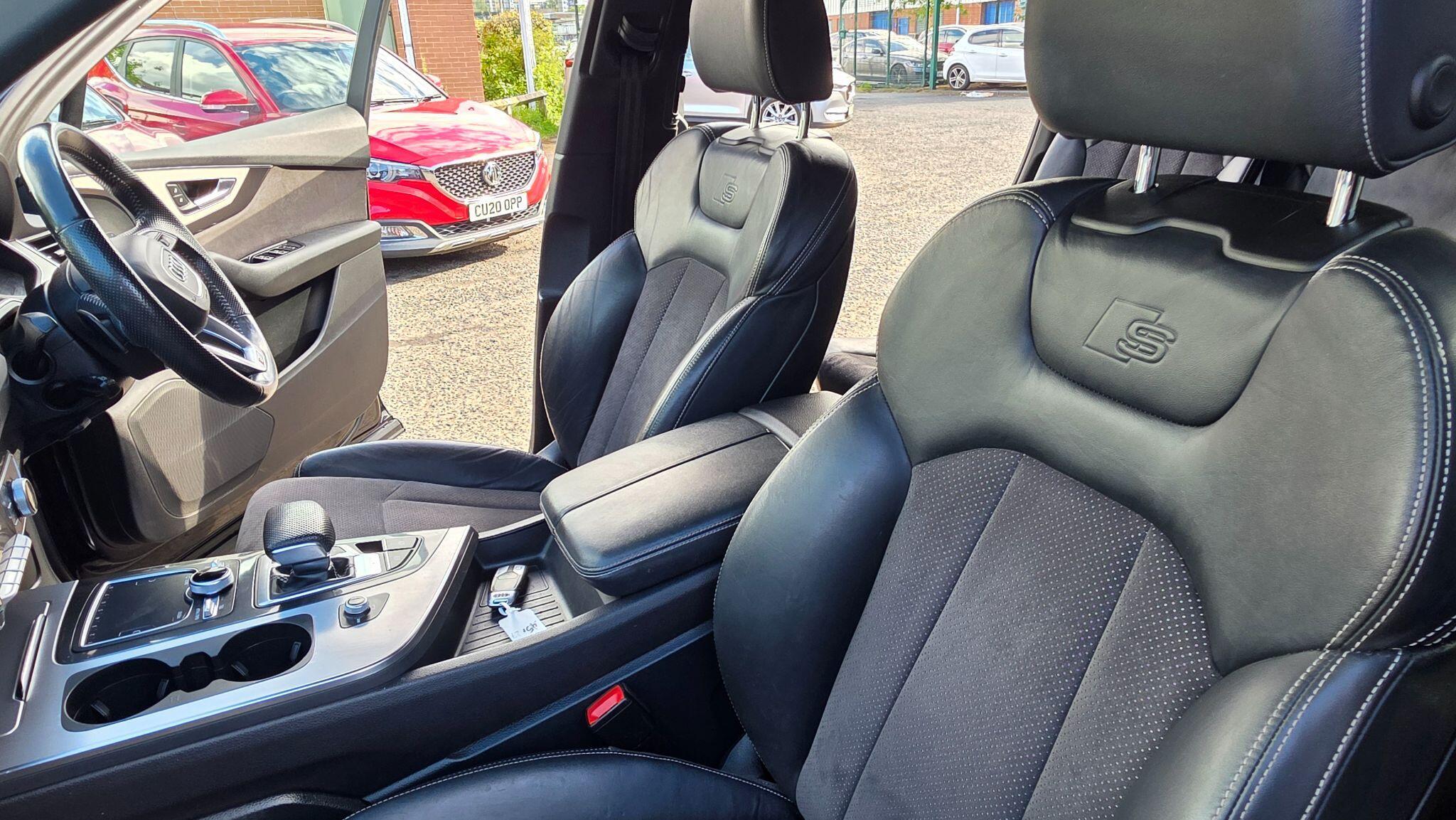 Audi Q7 - Image 38