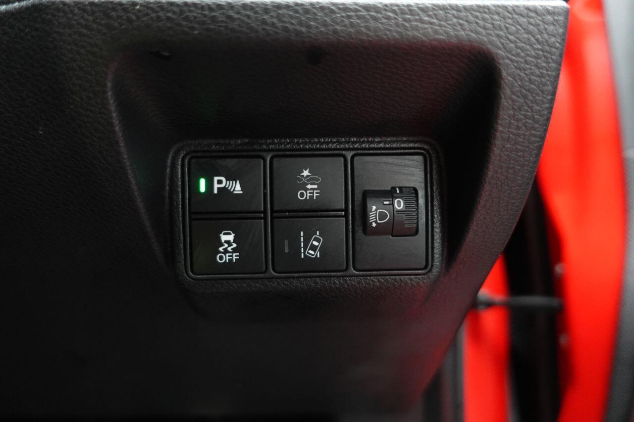 Honda Civic - Image 50