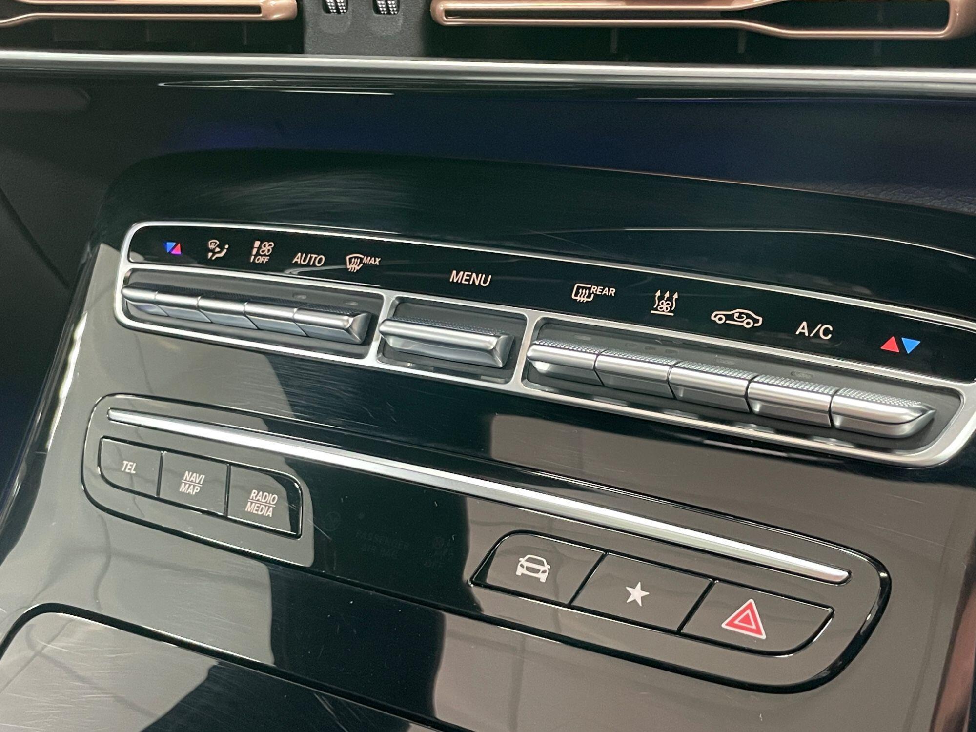 Mercedes Eqc - Image 44