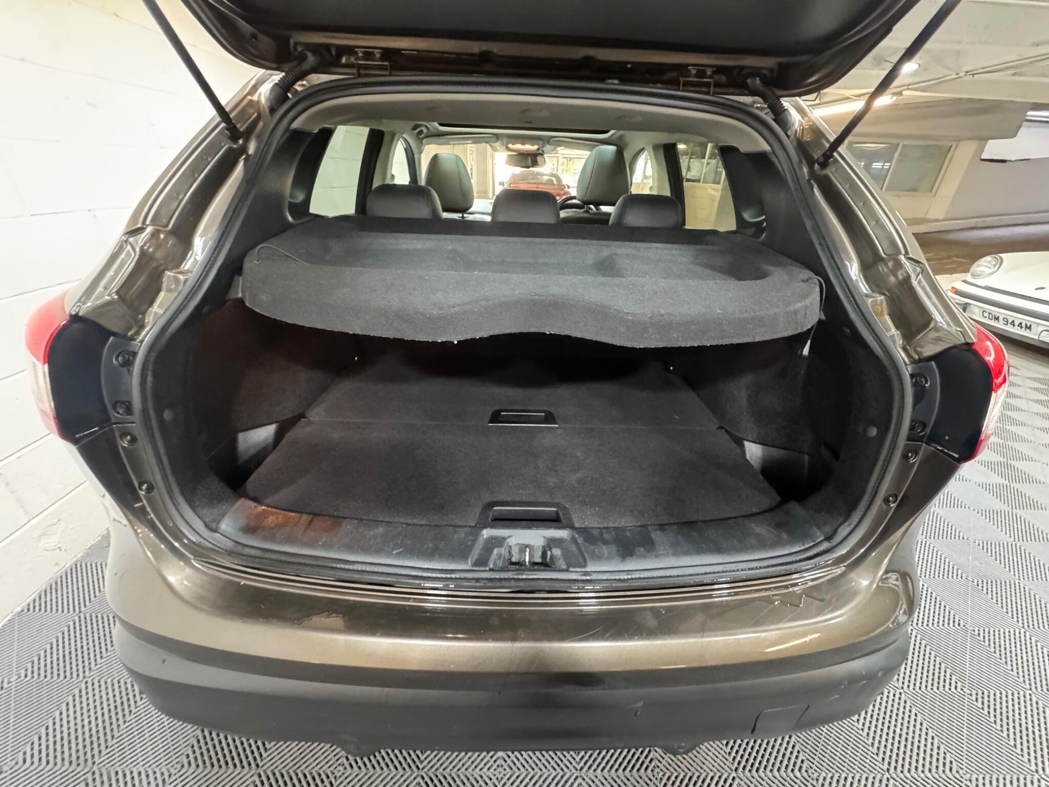 Nissan Qashqai - Image 13