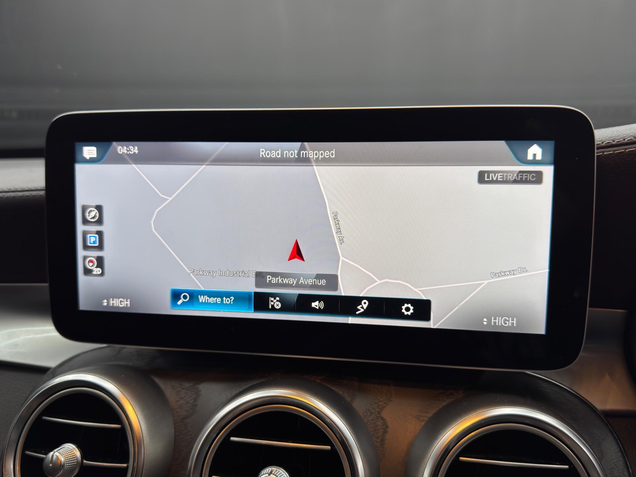 Mercedes GLC - Image 28