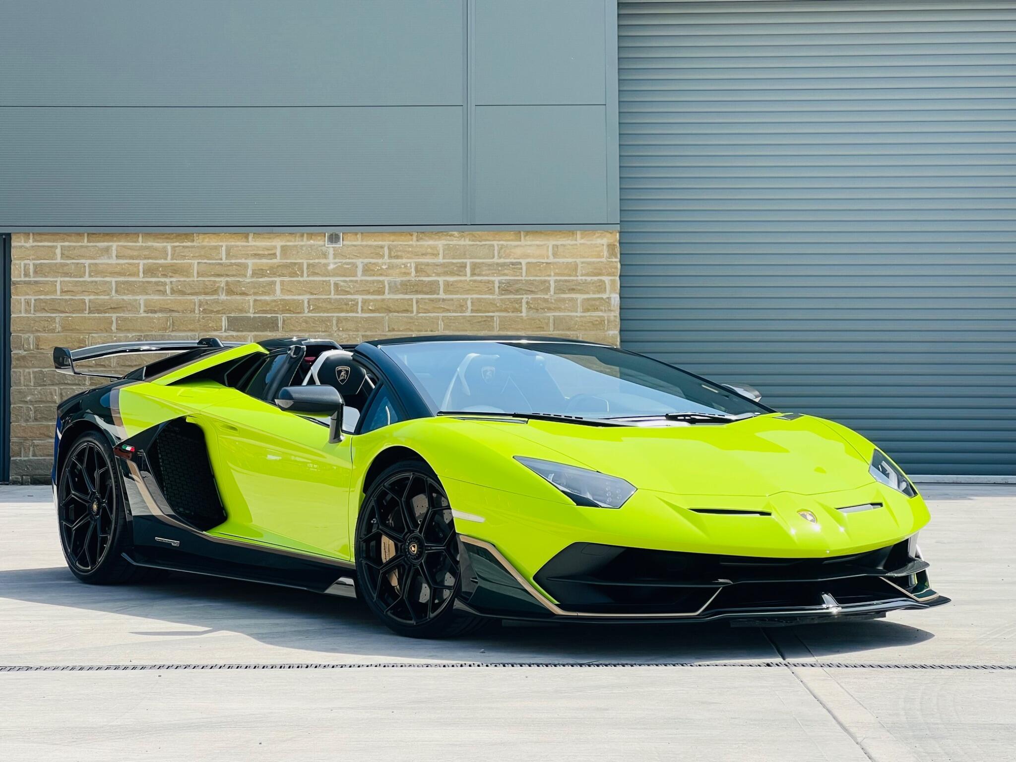 Lamborghini Aventador - Image 6