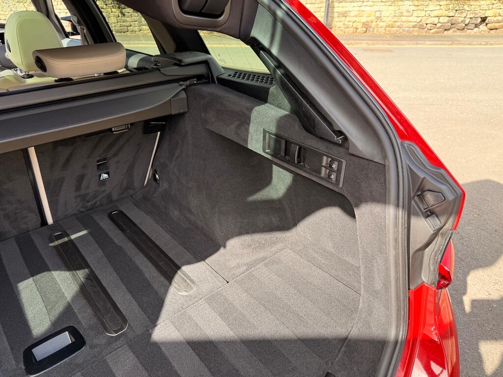 BMW 3 Series - Image 30