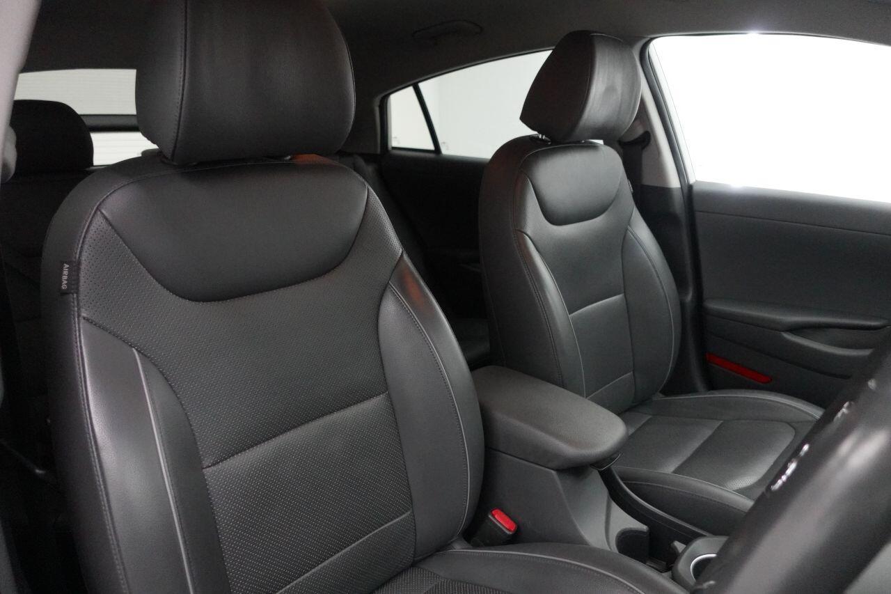 Hyundai Ioniq - Image 3