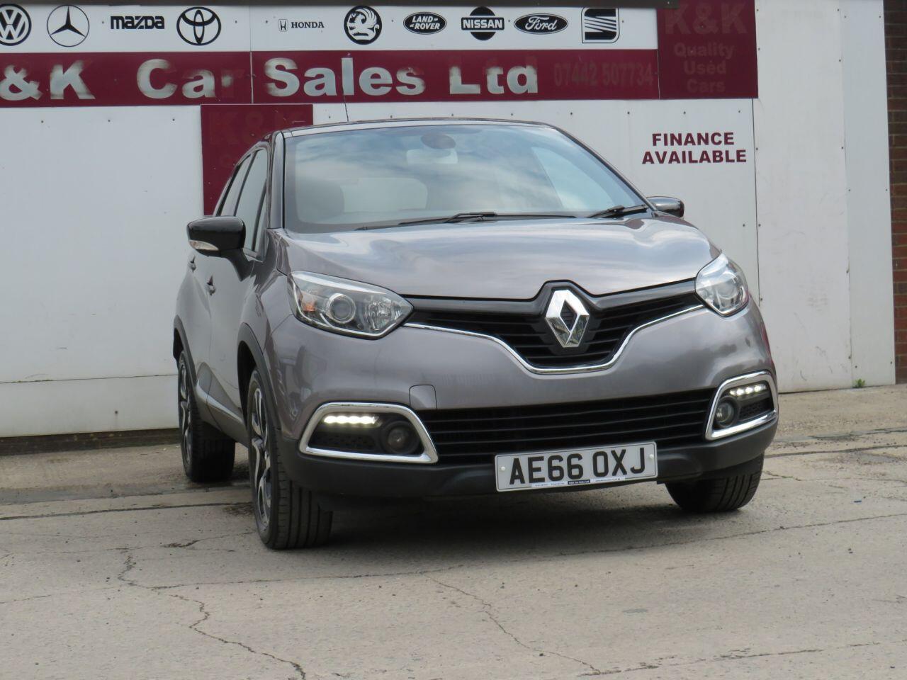 Renault Captur - Image 31