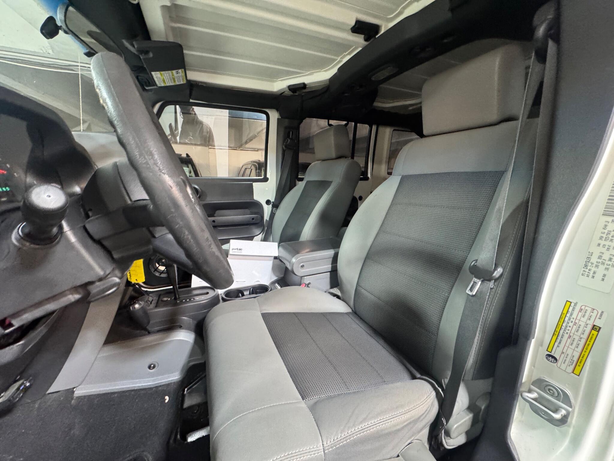 Jeep Wrangler - Image 8