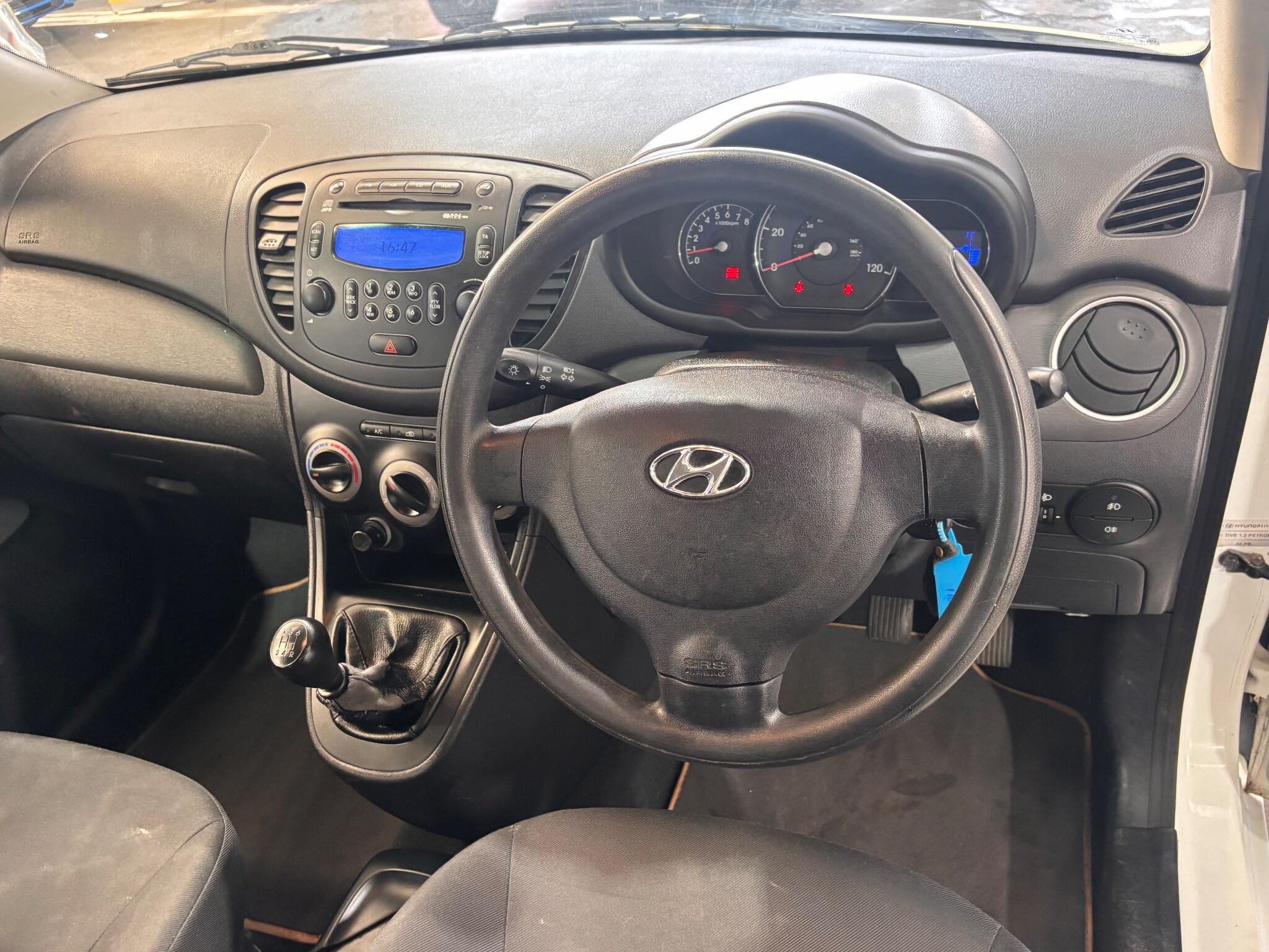 Hyundai i10 - Image 16