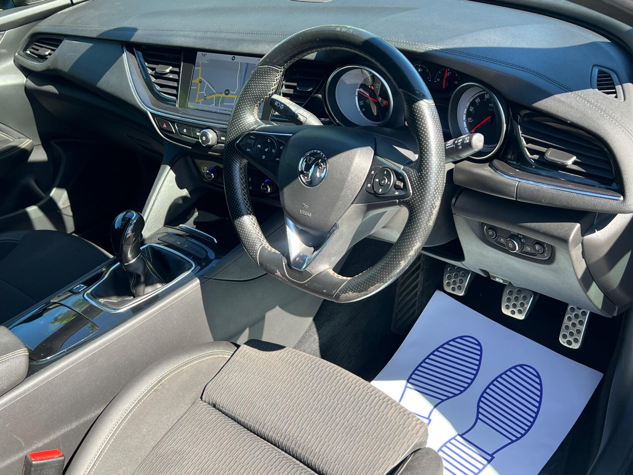 Vauxhall Insignia - Image 13