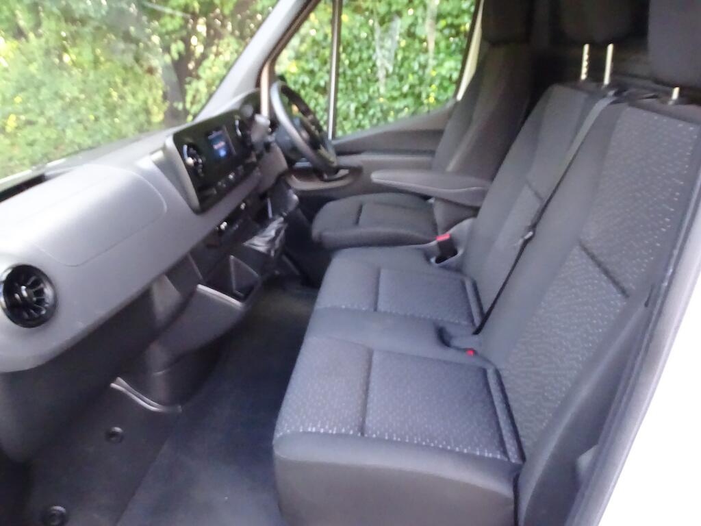 Mercedes Sprinter - Image 10