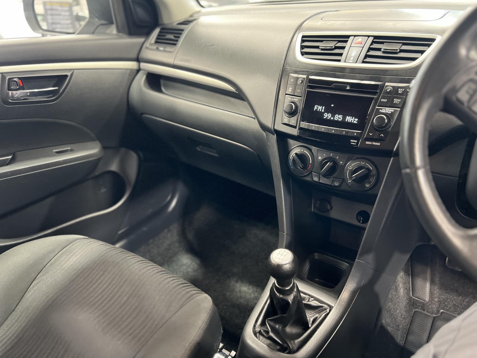 Suzuki Swift - Image 17
