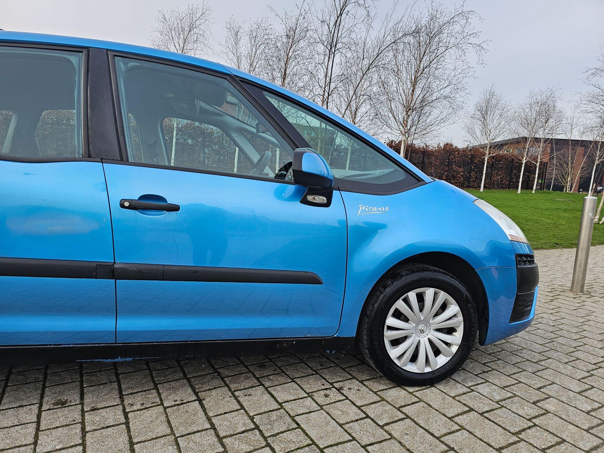 Citroen C4 Picasso - Image 12