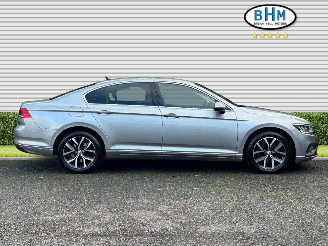 Volkswagen Passat - Image 2