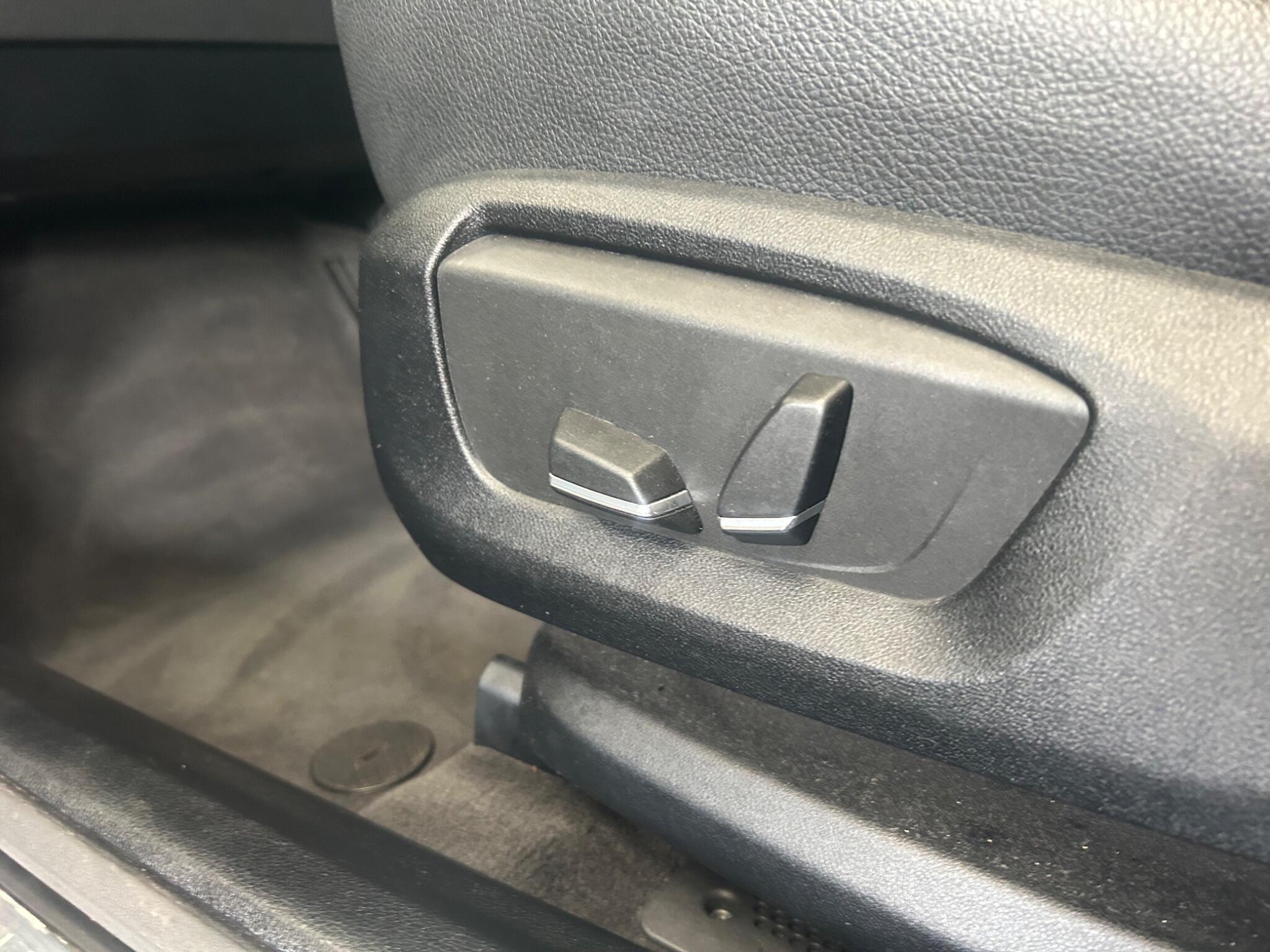 BMW 5 SERIES GRAN TURISMO - Image 19