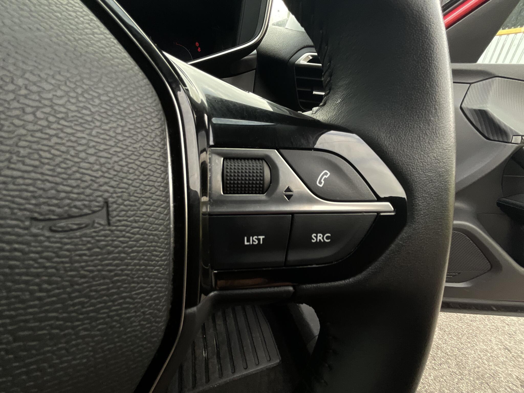 Peugeot 2008 - Image 20