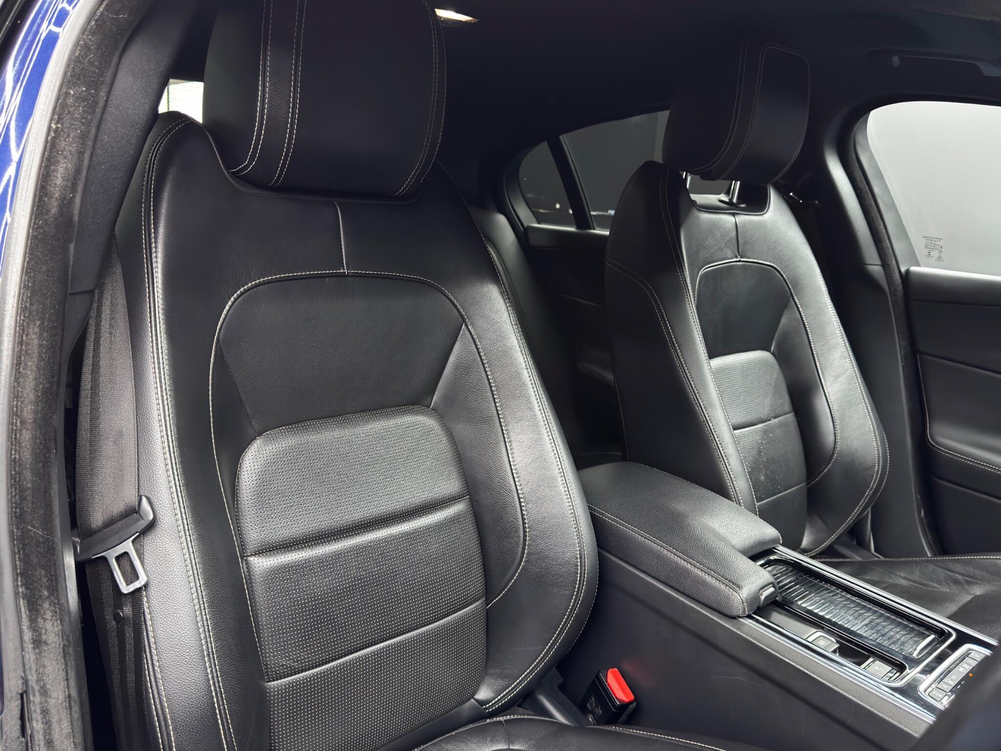 Jaguar XE - Image 12