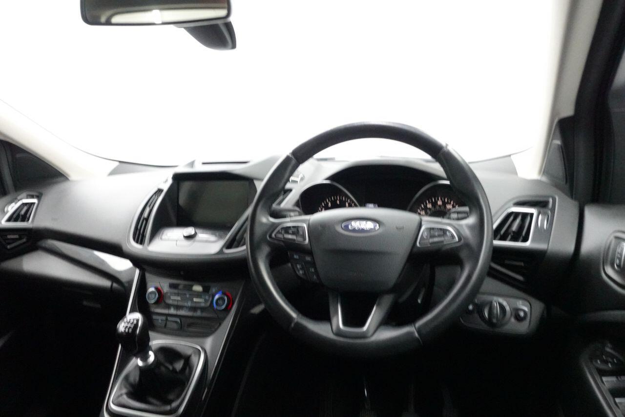 Ford Kuga - Image 19