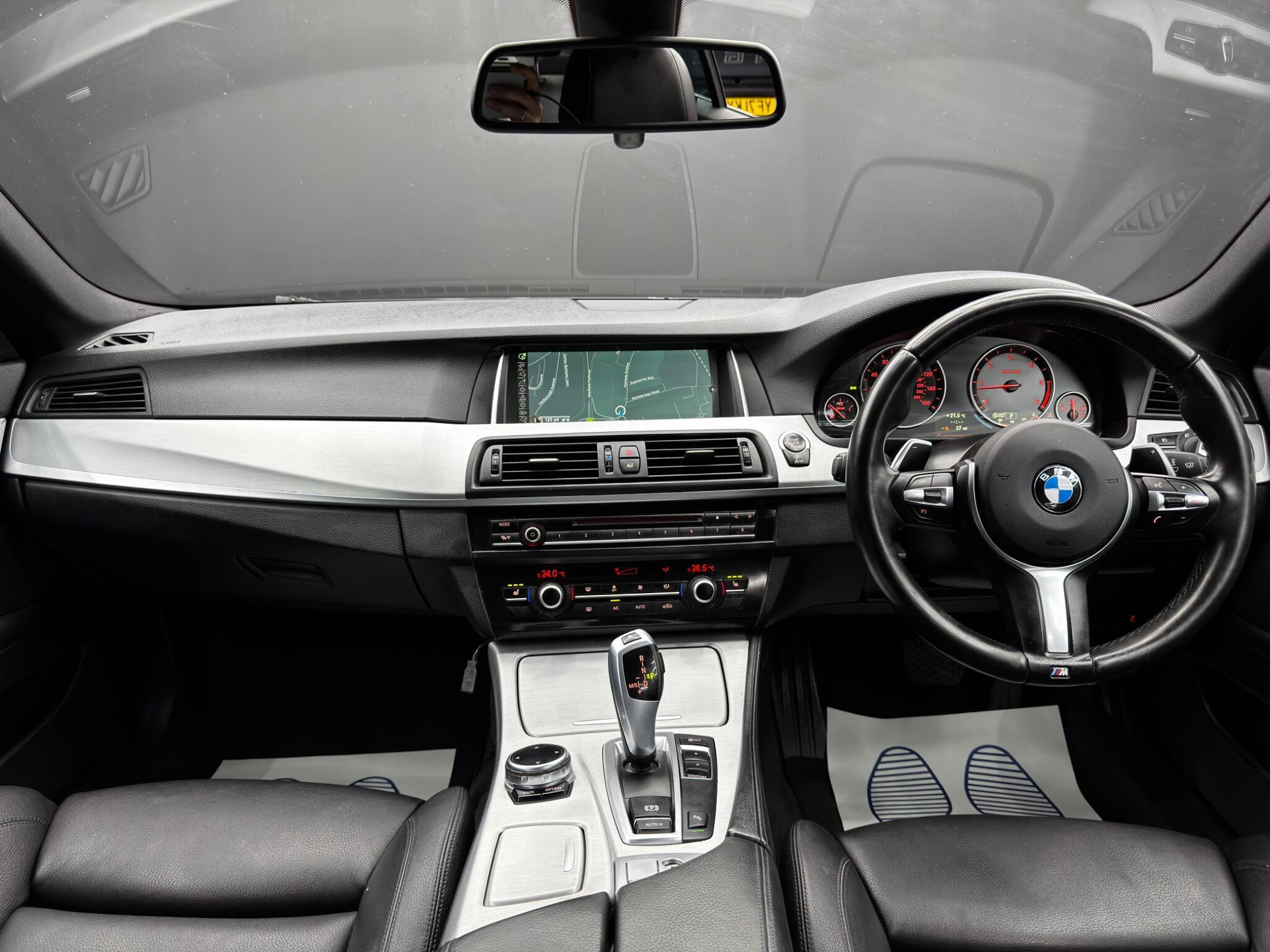 BMW 5 Series - Image 10