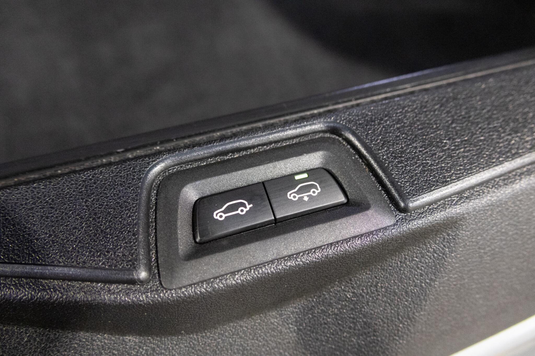 BMW X5 - Image 11