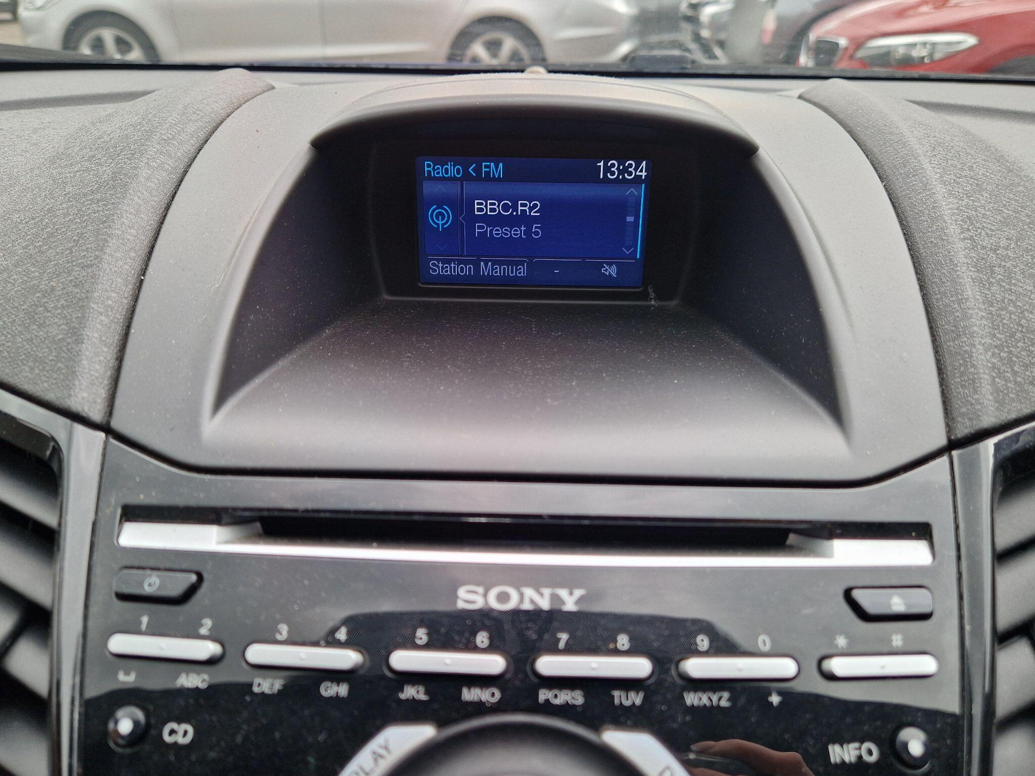 Ford Fiesta - Image 39