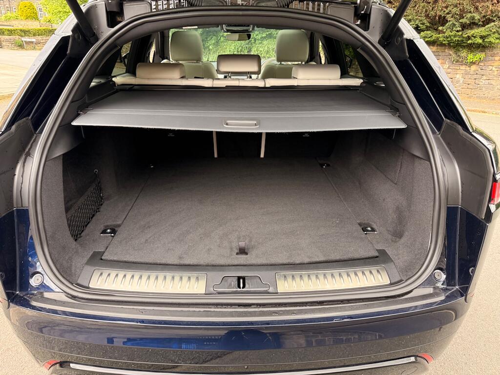 Land Rover Range Rover Velar - Image 68