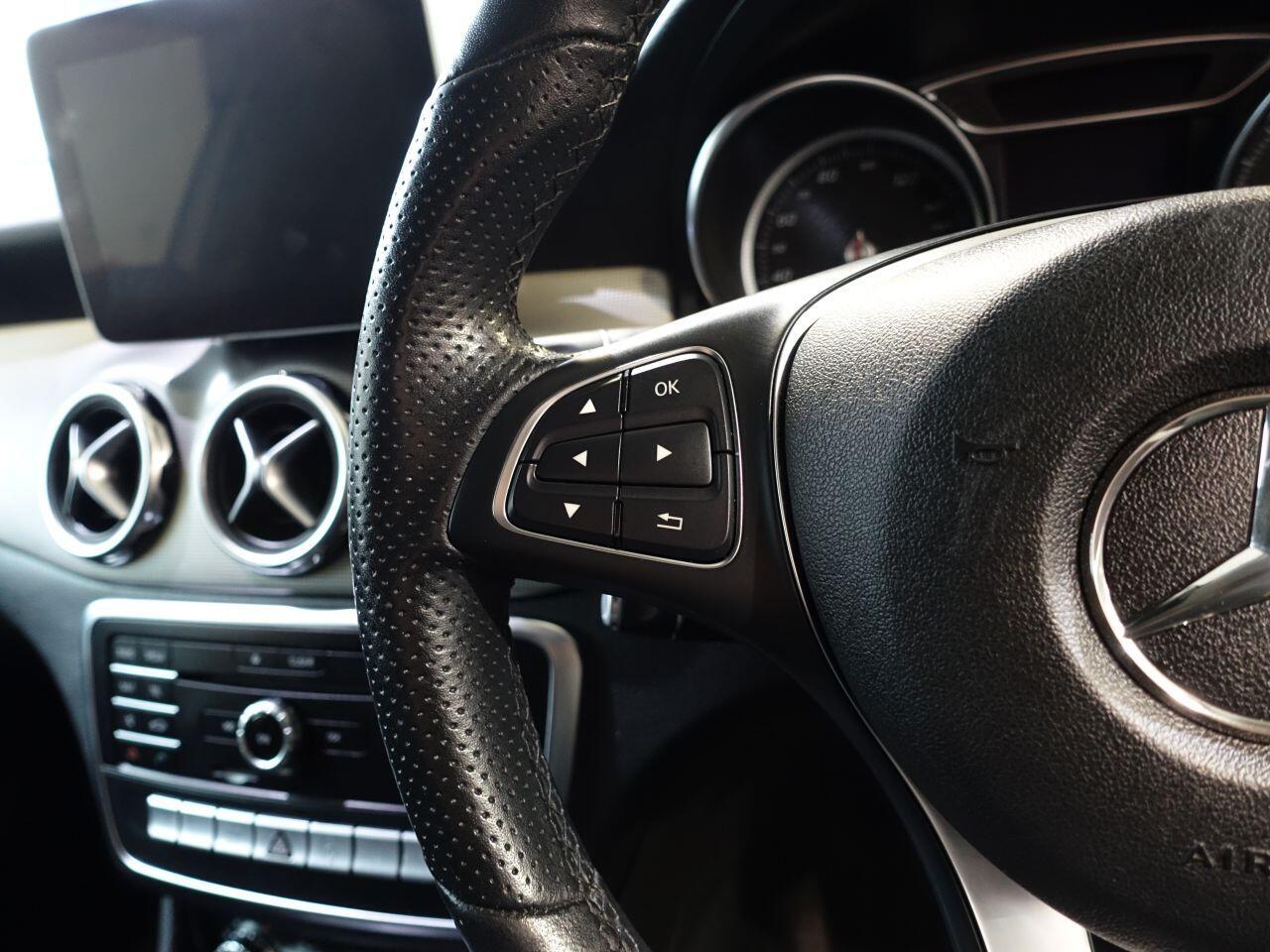 Mercedes GLA - Image 23