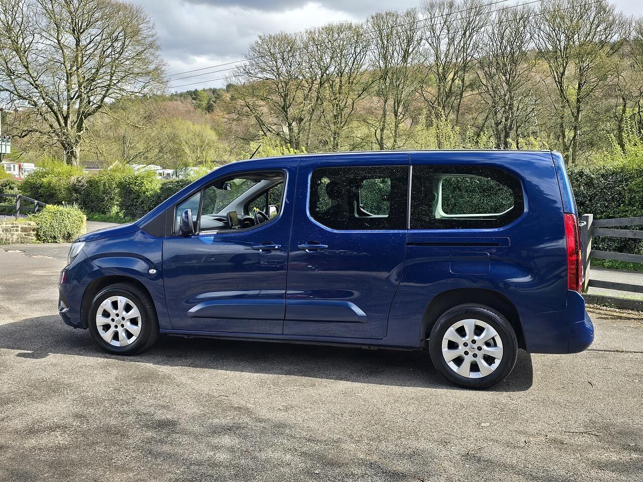 Vauxhall Combo Life - Image 17
