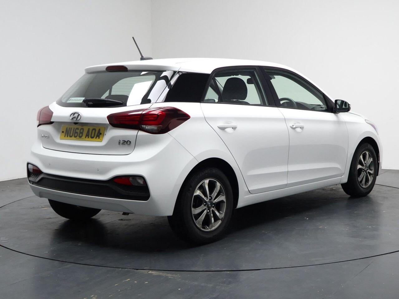 Hyundai i20 - Image 12