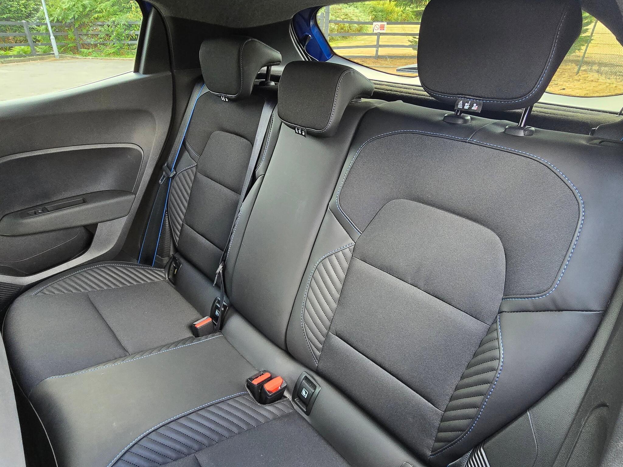 Renault Clio - Image 5