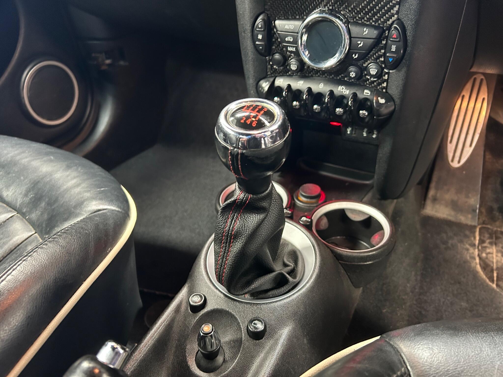 MINI Convertible - Image 13