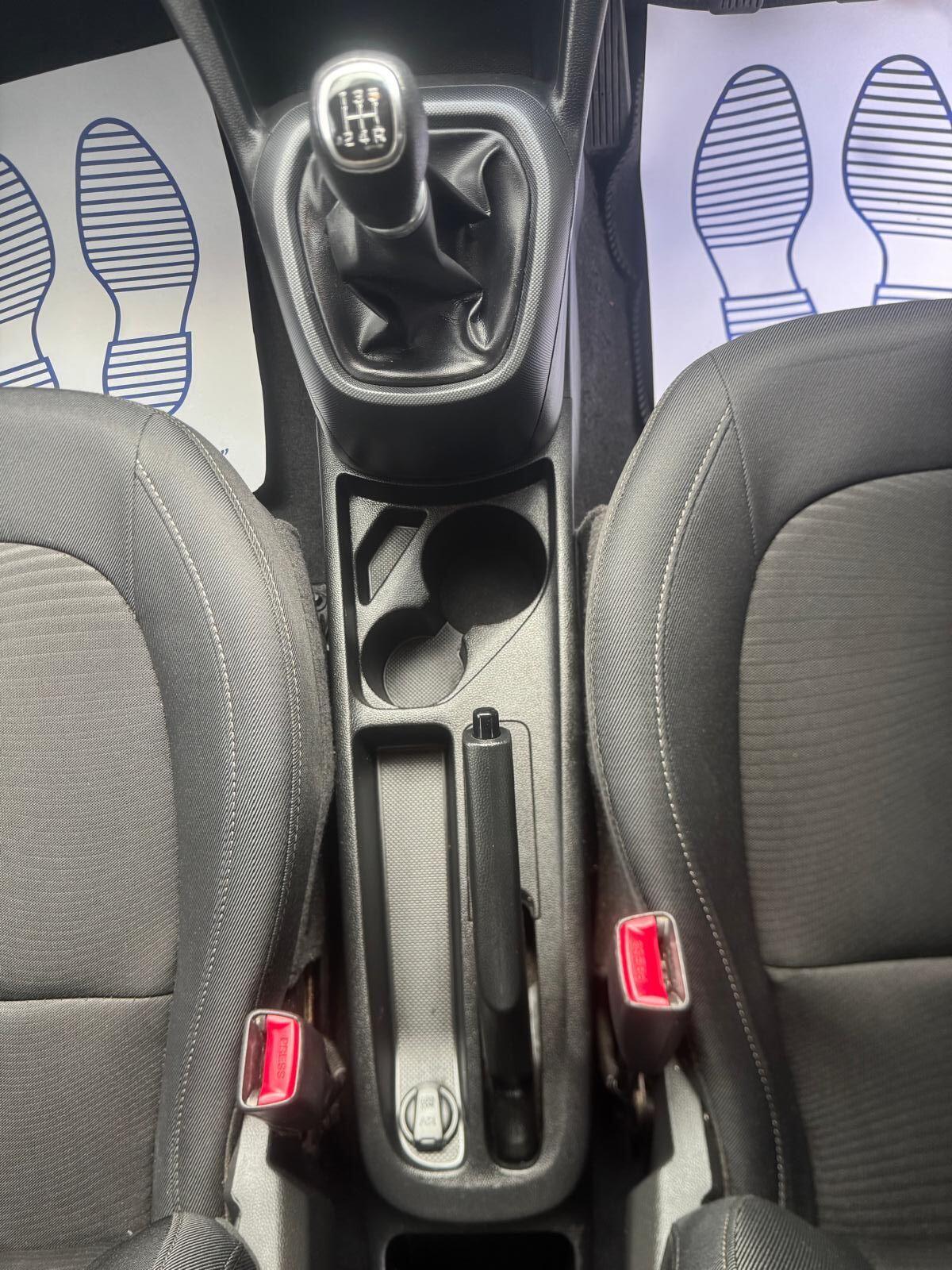 Hyundai i10 - Image 21