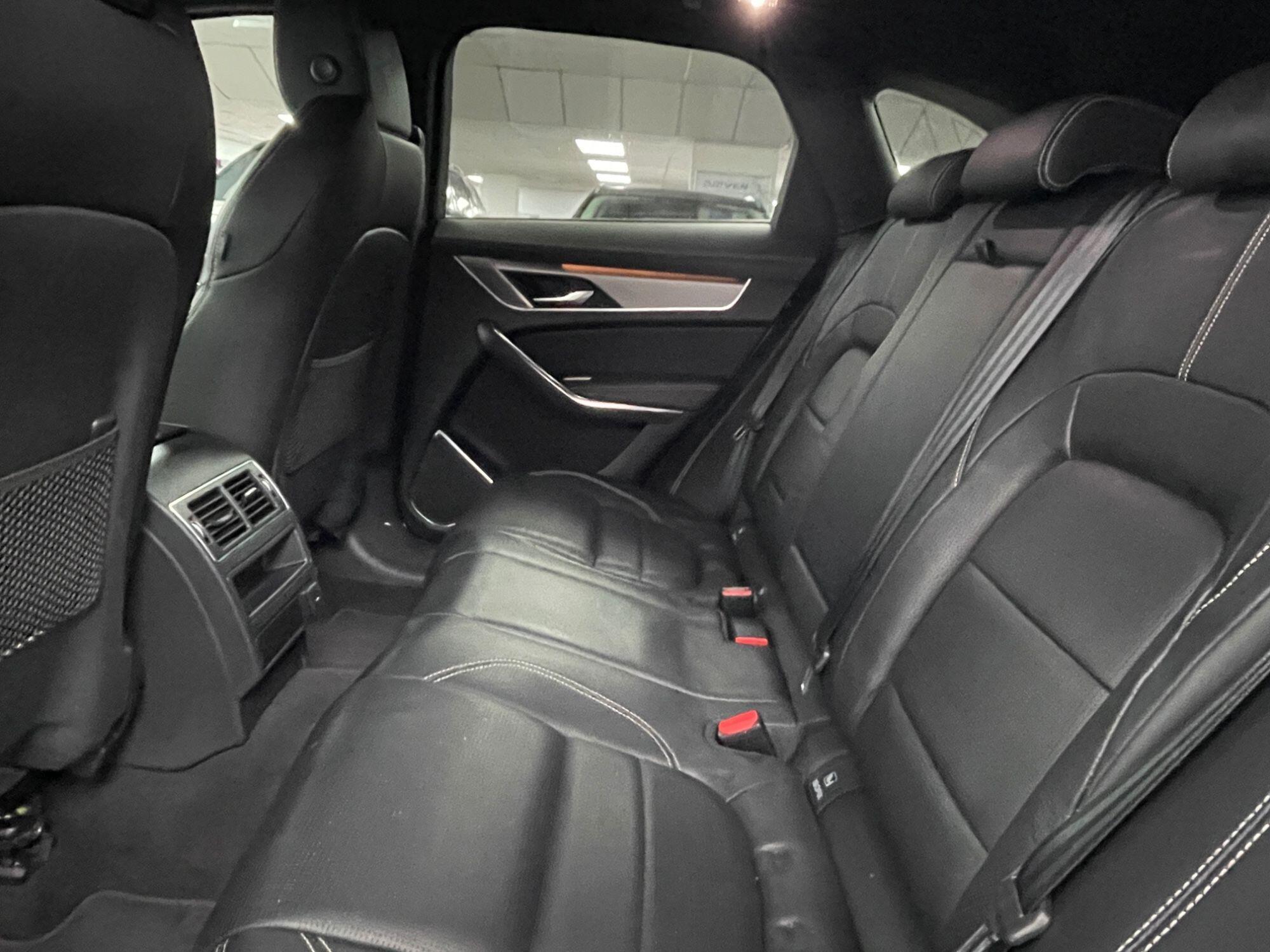 Jaguar F-Pace - Image 30