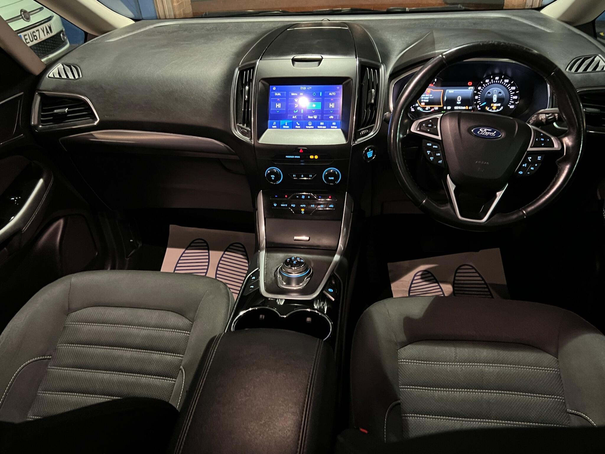 Ford Galaxy - Image 39
