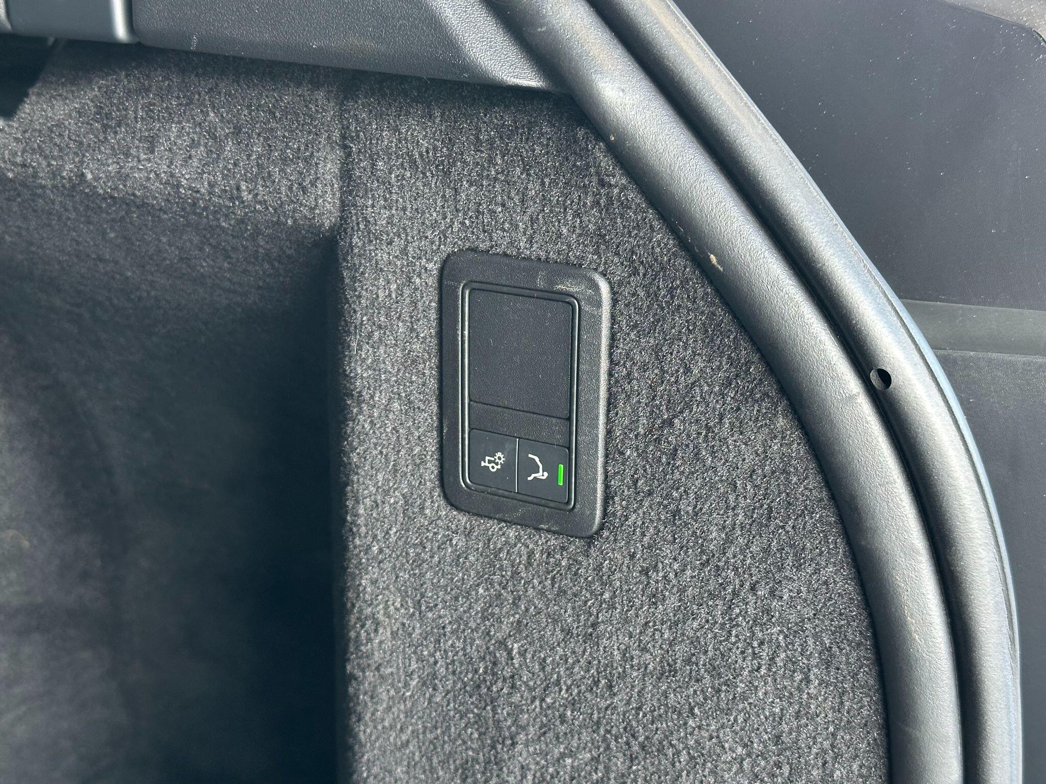 Land Rover RANGE ROVER SPORT - Image 22
