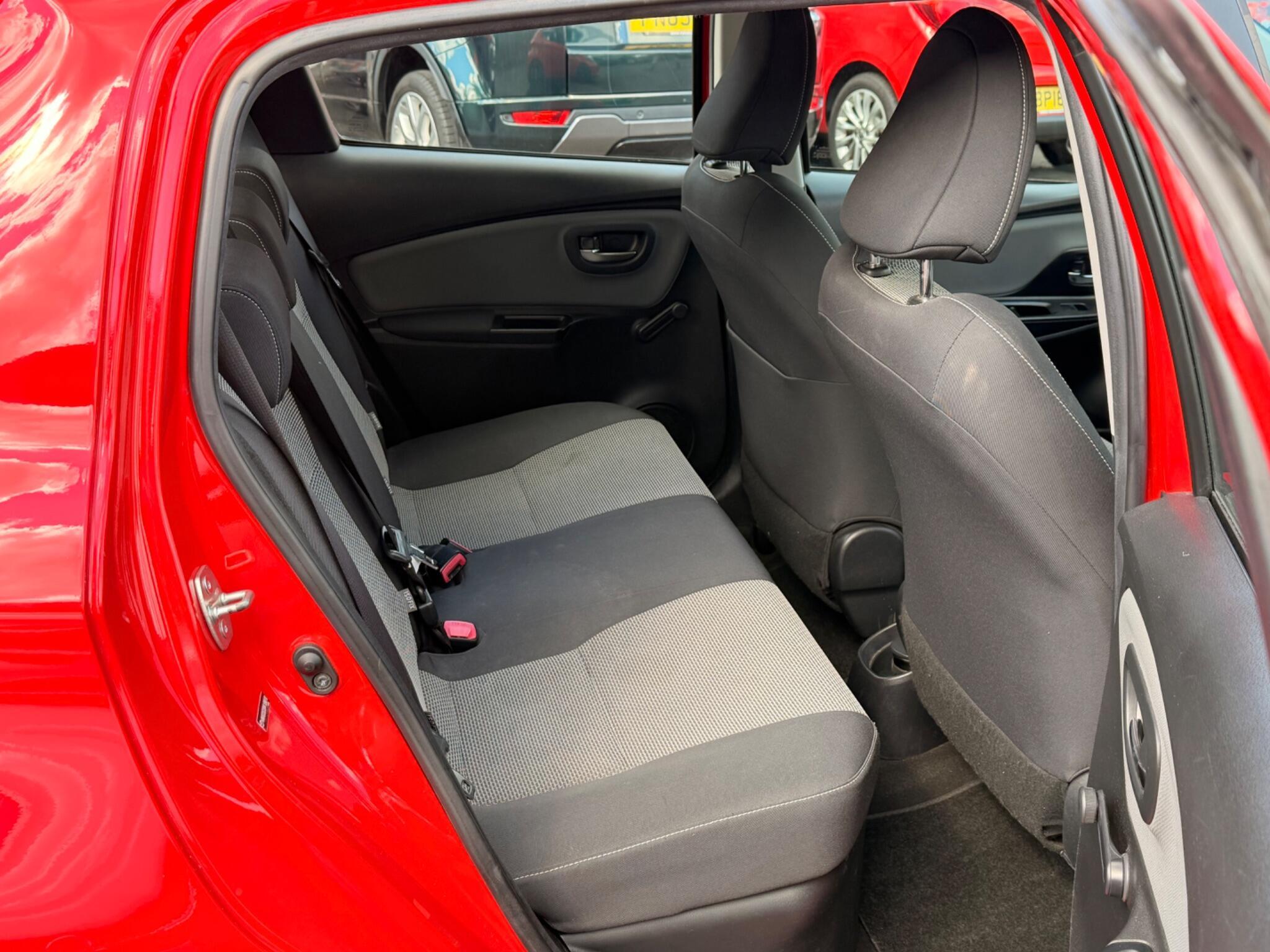 Toyota Yaris - Image 11