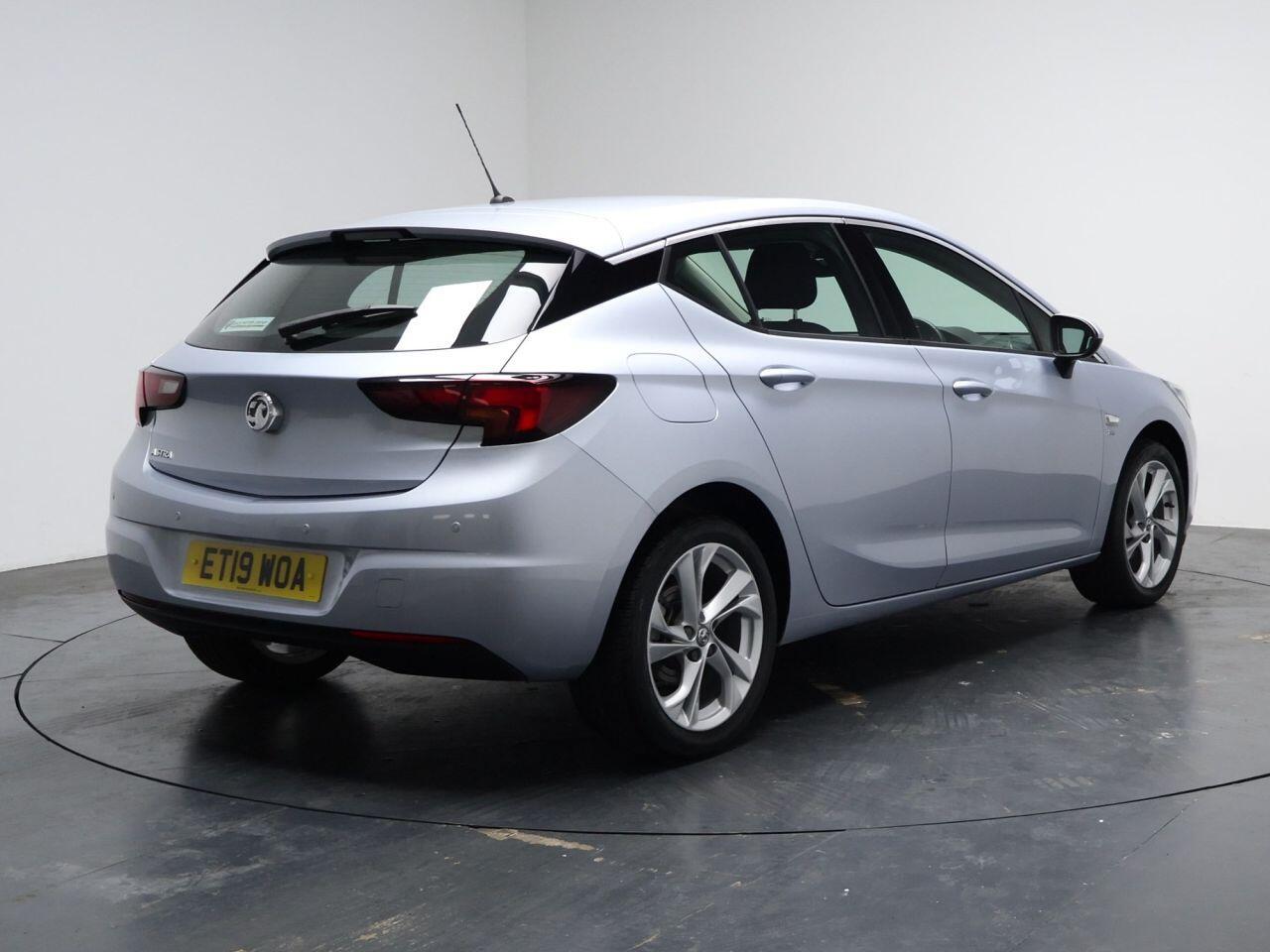 Vauxhall Astra - Image 11