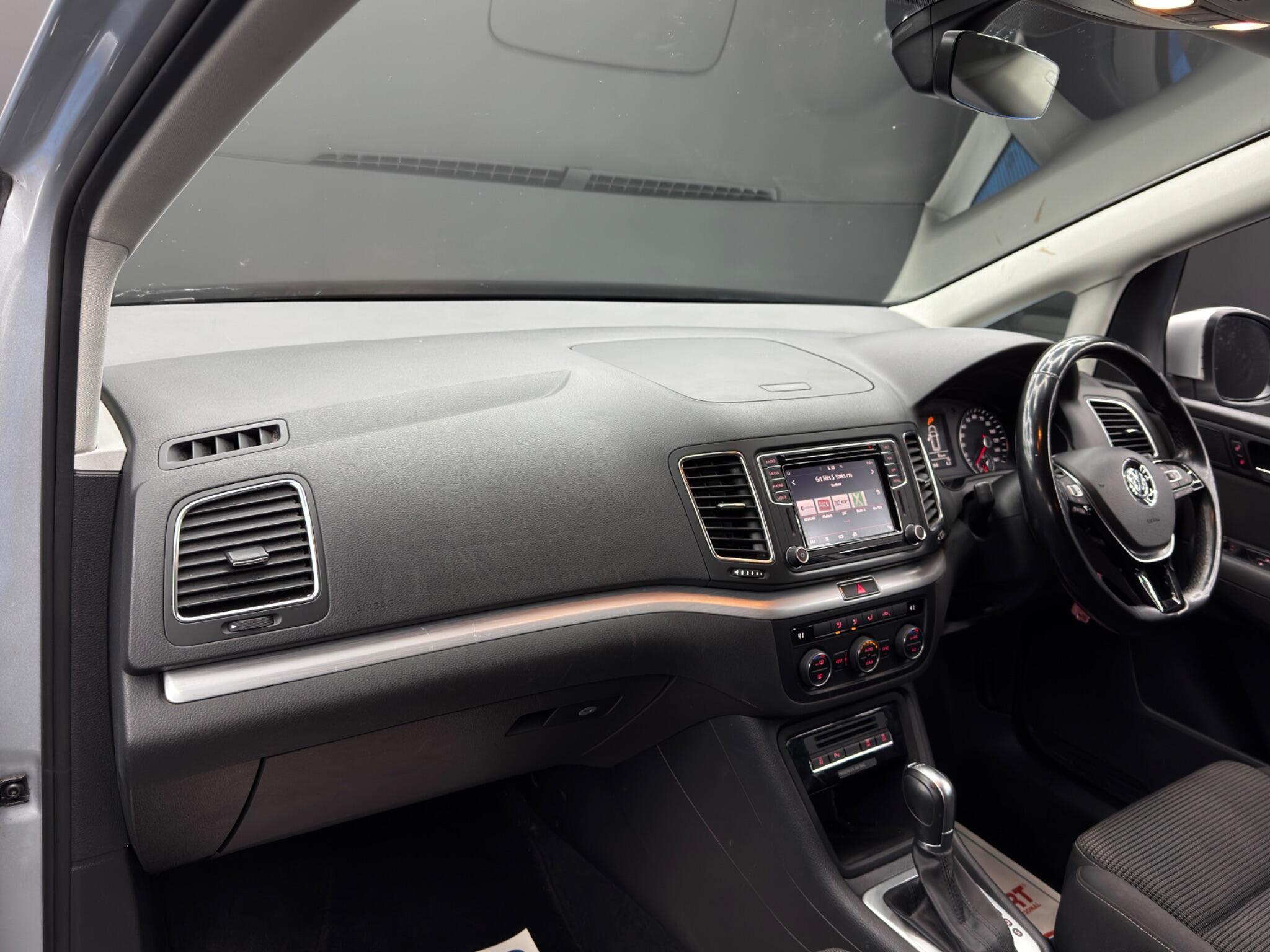 Volkswagen Sharan - Image 12