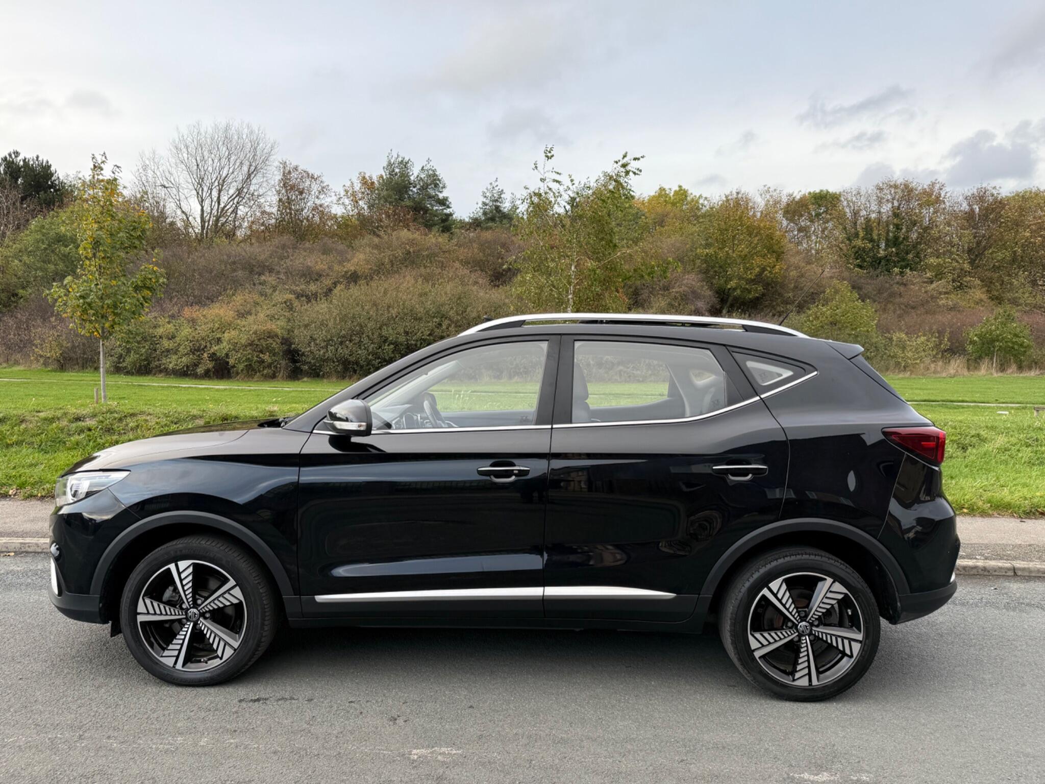 MG MG ZS - Image 6
