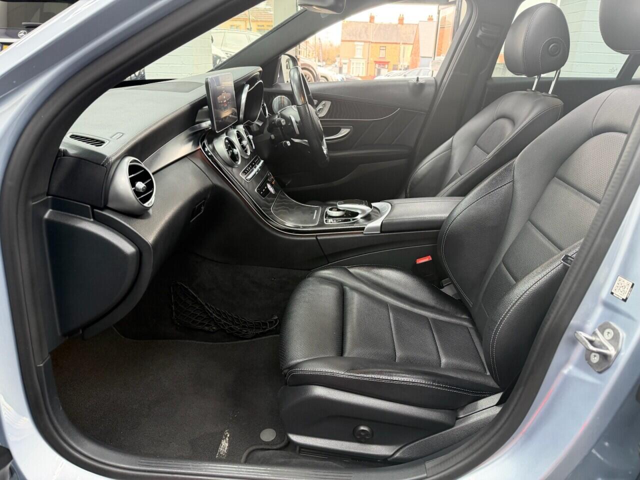 Mercedes C-Class - Image 25
